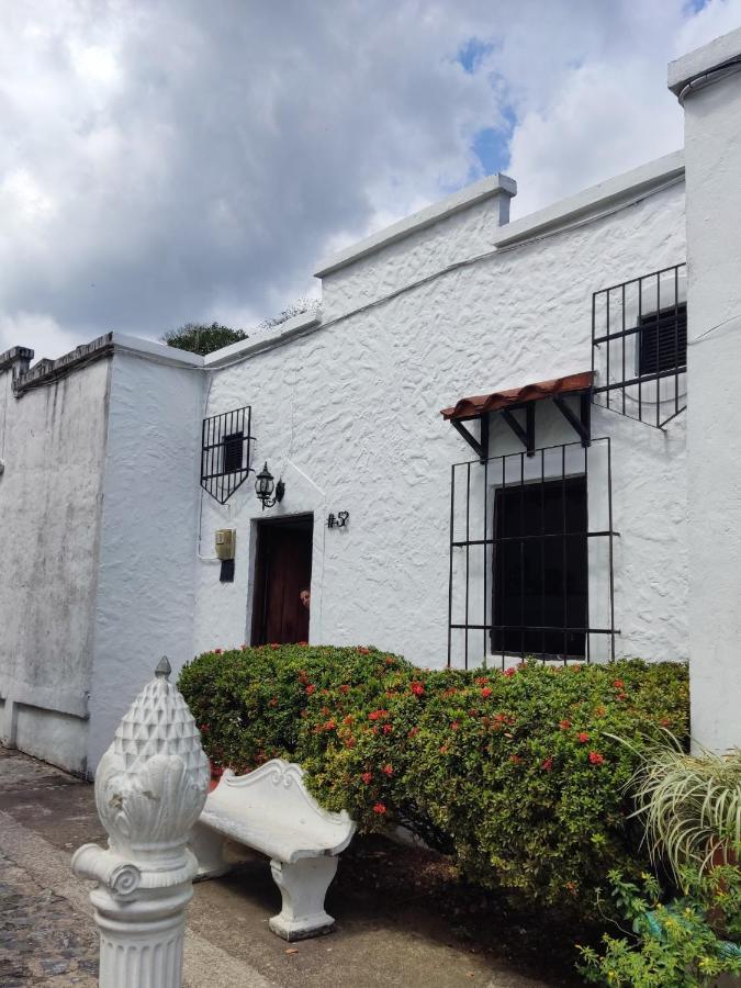 Cabana 52 En La Aldea Doradal Santorini Colombiano Buitenkant foto