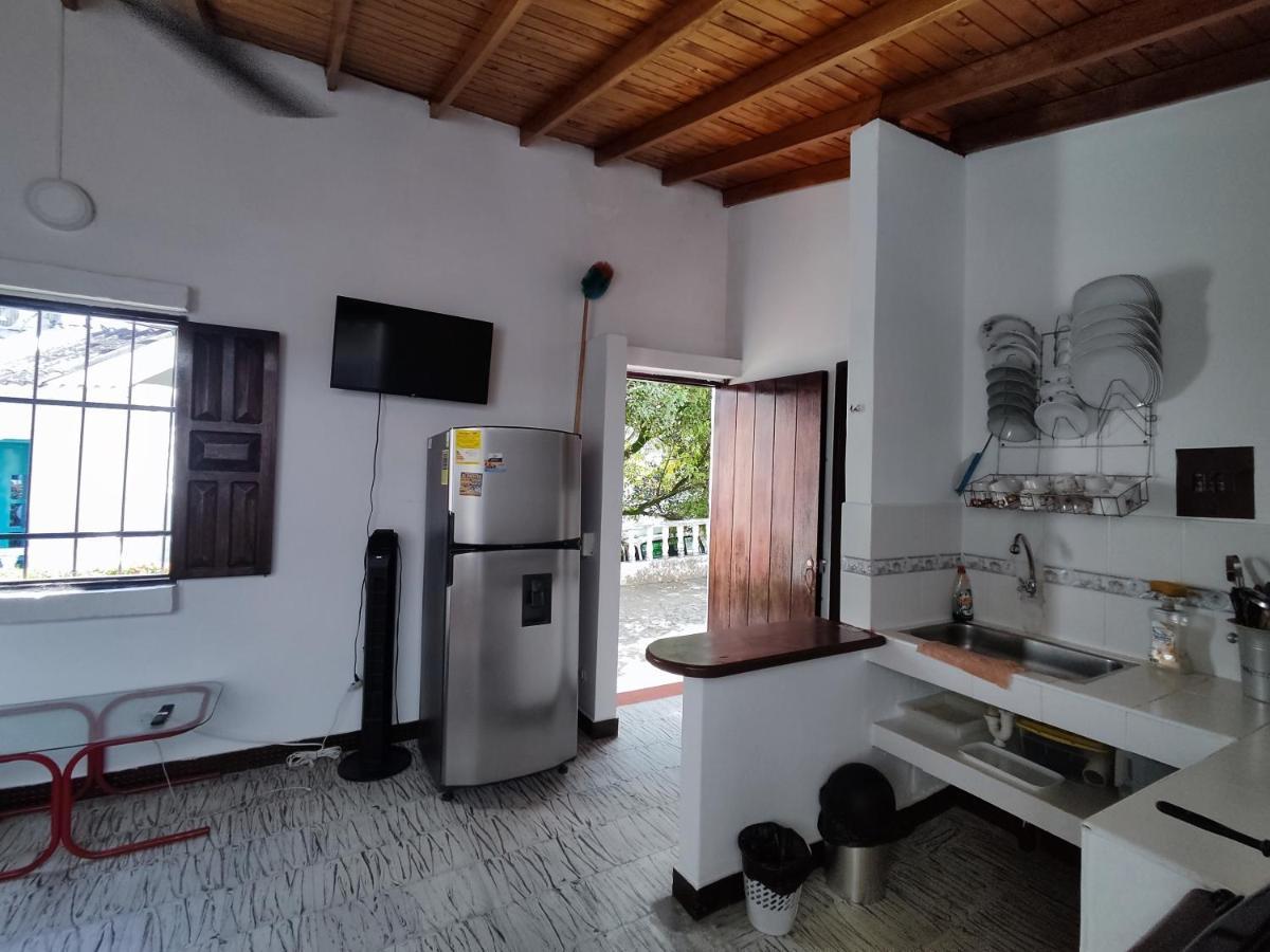 Cabana 52 En La Aldea Doradal Santorini Colombiano Buitenkant foto