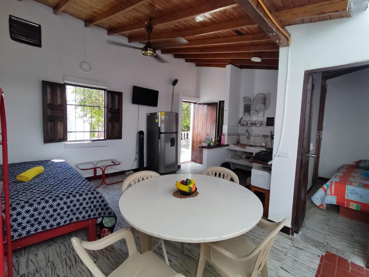 Cabana 52 En La Aldea Doradal Santorini Colombiano Buitenkant foto